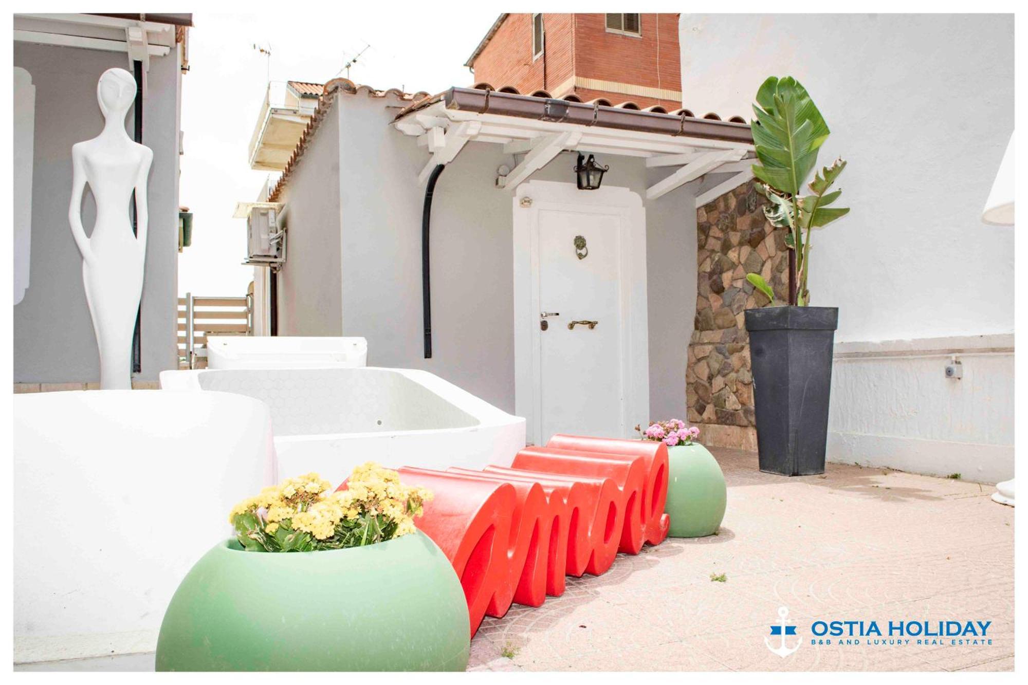 Ostia Holiday Greed Palace 外观 照片